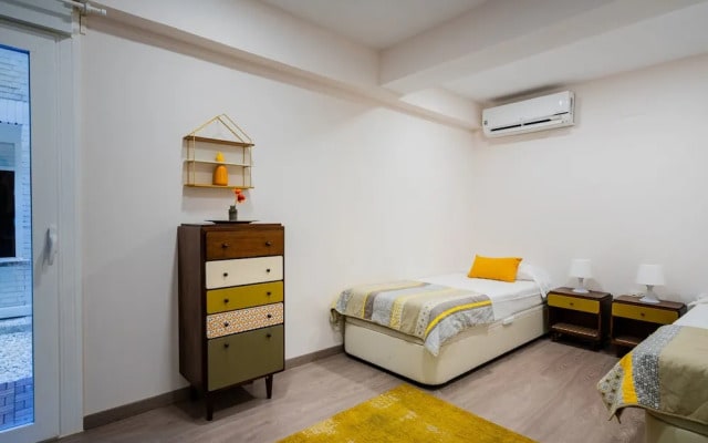 Heart Of Madrid Apartments