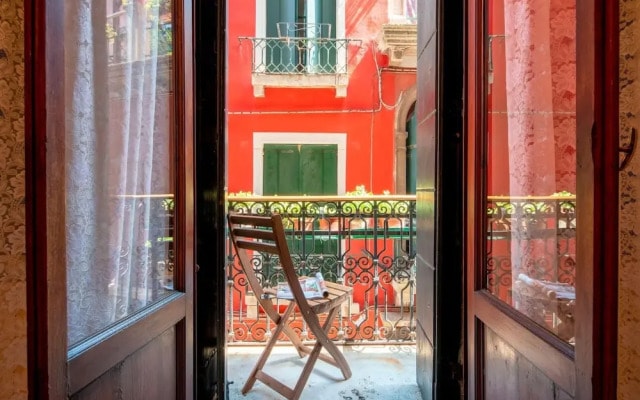 The Arsenal Large Apartment