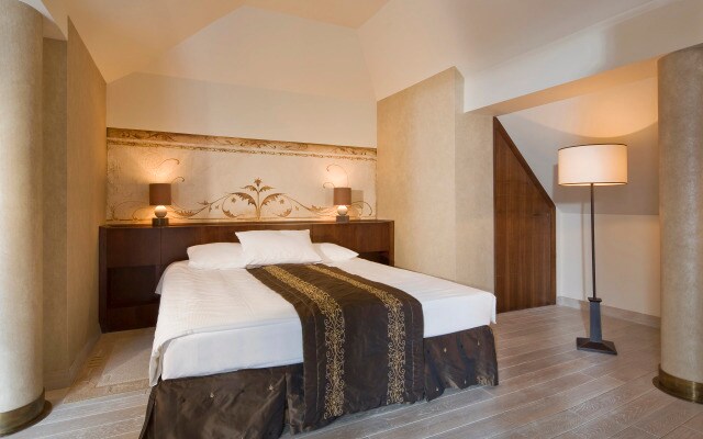 Mamaison Le Regina Boutique Hotel