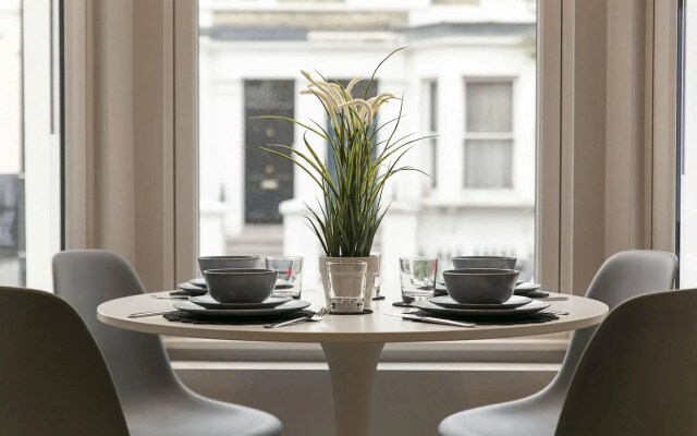 Fg Apartments - The Brompton Residence