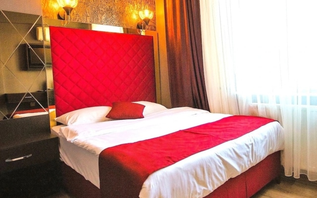 Kaya Royal Hotel Old Town