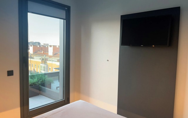 Отель Four Points Flex by Sheraton Madrid Atocha