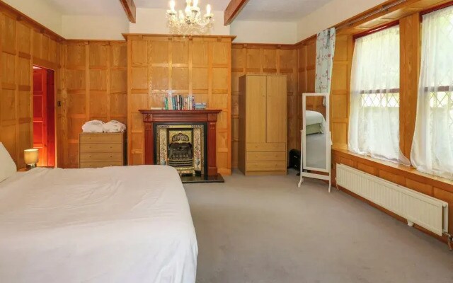 Highwood Lodge