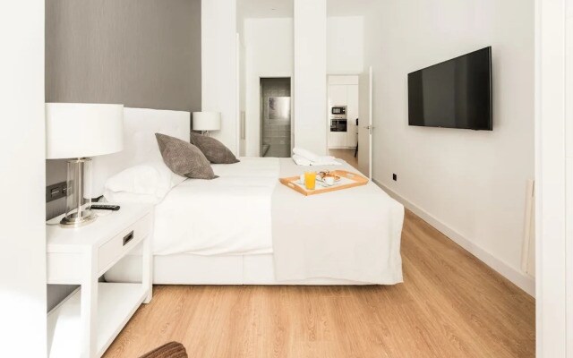 Chueca Exclusive - MADflats Collection