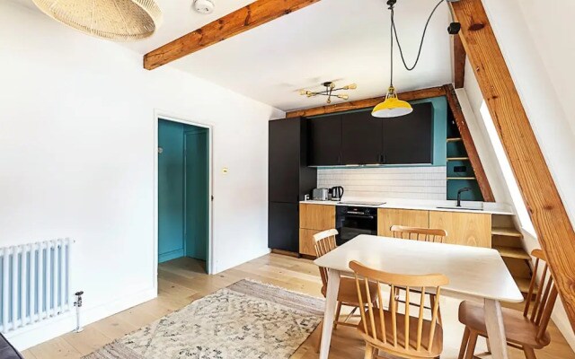 Trendy Southwark Apartment