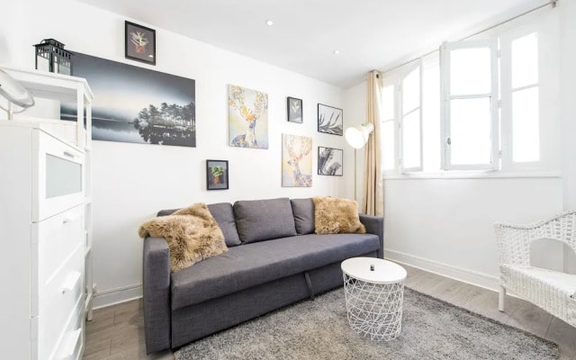 Beauty studio for 2 people in Paris