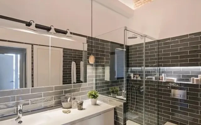 Pau Claris Design Apt. Next to Paseo de Gracia