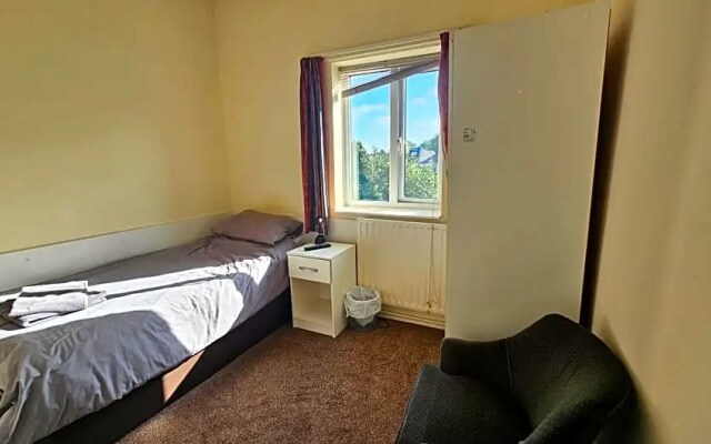 Abbey Hotel (Adults Only)