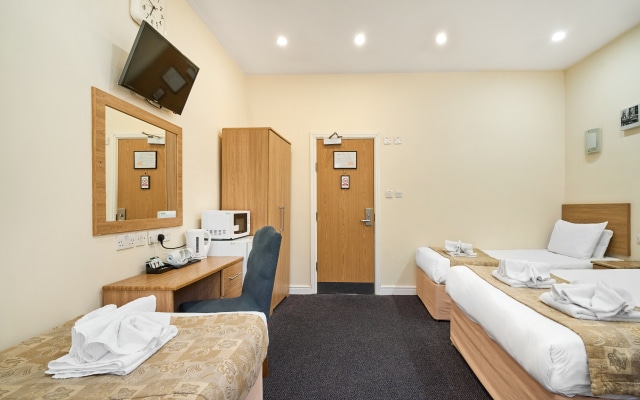 Britannia Inn Hotel