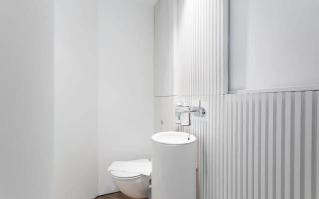 2 Bed 2 Bath Apartment Off Regent Street