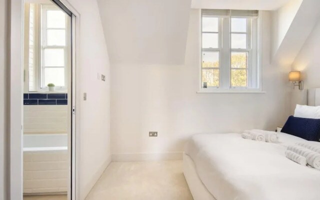 5 Mins Walk to Battersea Park Battersea Retreat