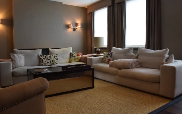 Knightsbridge 3 Bedroom House With Balcony