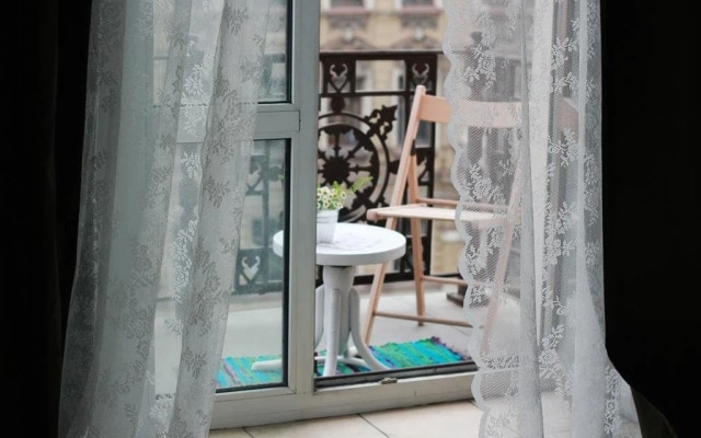 Tabouret Rooms Nevsky