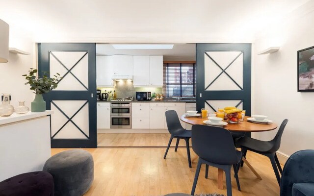Knightsbridge - Hyde Park Apartment