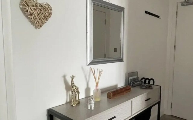 Modern Apartment All Amenities Greater London