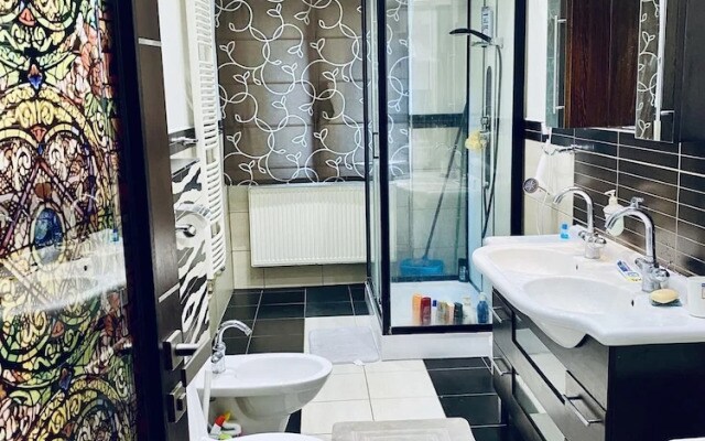 Hotel Apartment in Square Praha 2