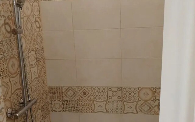 Triple Room With Private Bath 10 Min From Tiburtina Station