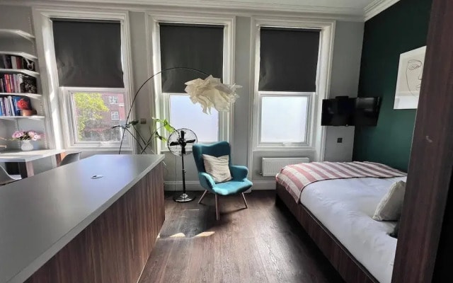 Cozy London Apartment With Great Location