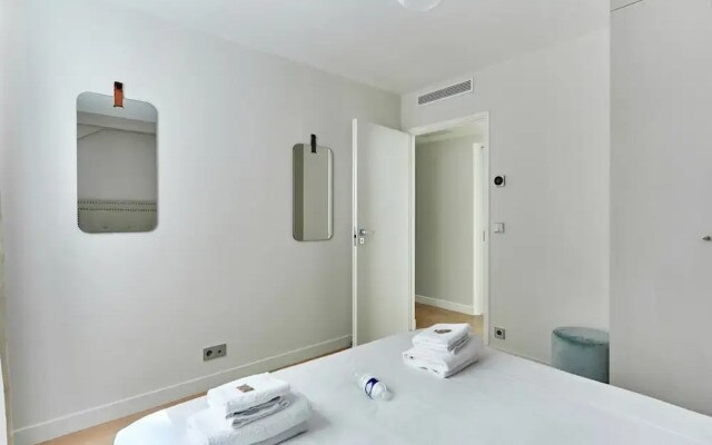 Superb Apartment Porte Maillot / Arc de Triomphe