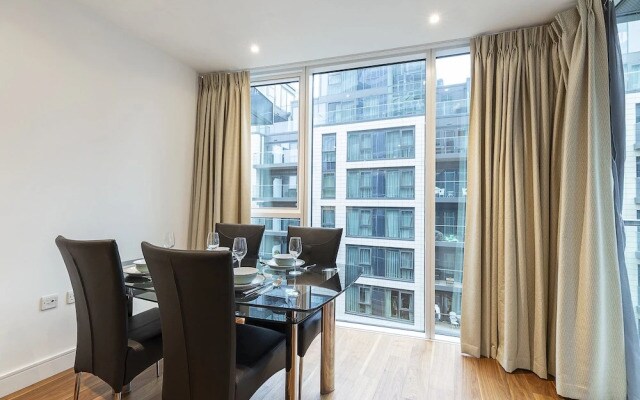 Charming 2BR Apt. Close to Wandsworth Town st