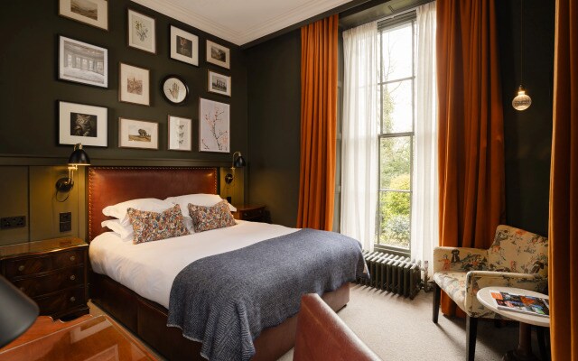 The Churchill Hotel