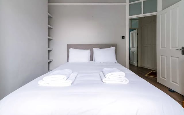 Beautiful One Bed Abode in the South West