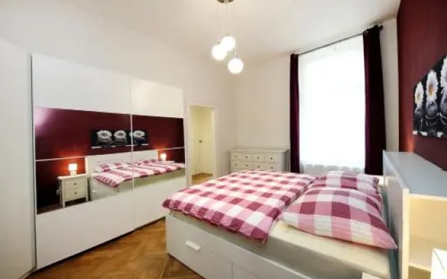 Historic Centre Apartments V