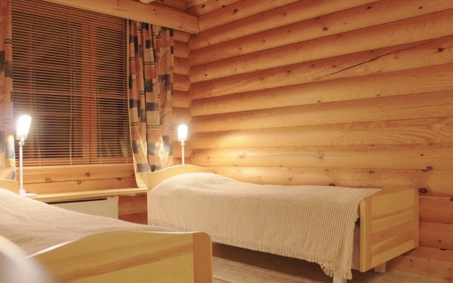 Aapishovi Chalet