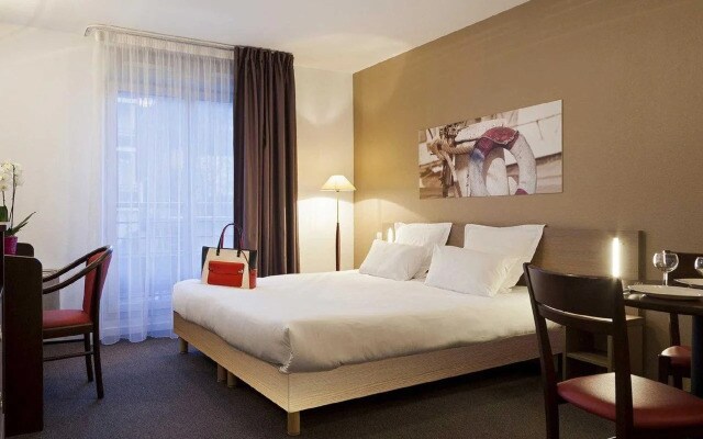 Comfort Suites Port-Marly Paris Ouest