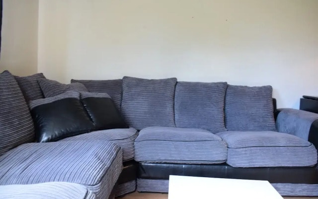 Greenwich 2 Bedroom Apartment