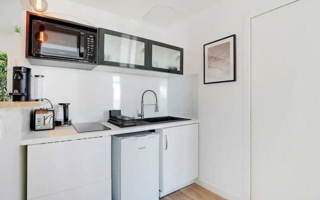 Modern Apartment - 2br/4p - Sacre-coeur