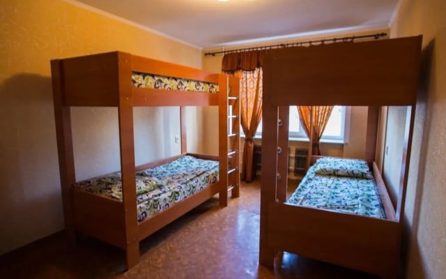 Like Hostel