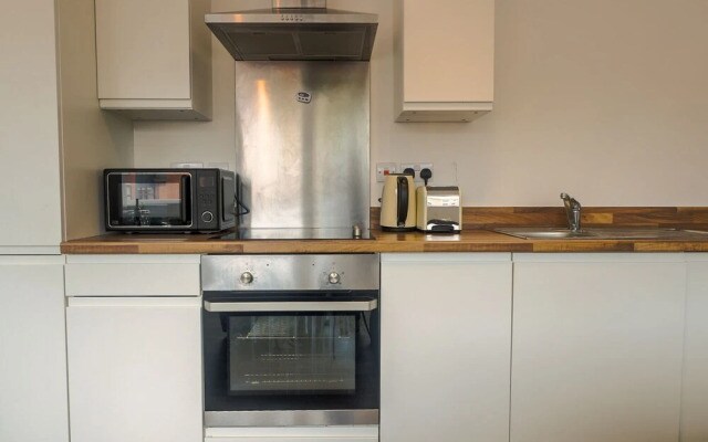 Immaculate 1-bed Apartment in Derby Centre