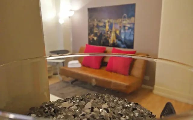 SHQ Apartments