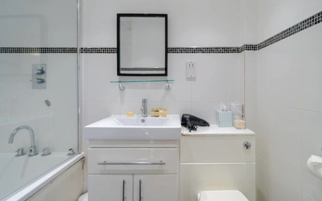 Quiet 2 Bedroom Apartment