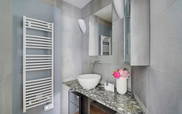 Chic Apartment - 2br/6p - Saint-ambroise