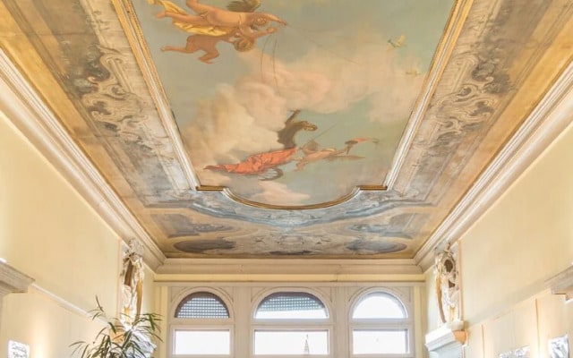 Venice Style Apartment