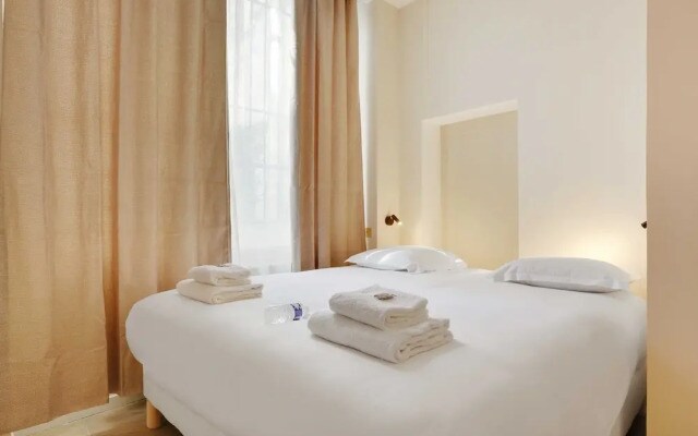 Chic Apartment - 3br/8p - Le Marais
