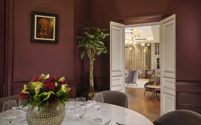Holmes Hotel London