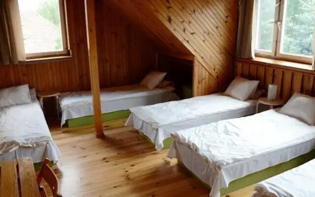 Hostel Tolek