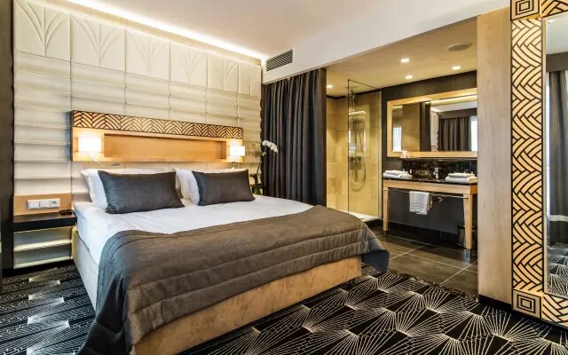 Airport Hotel Okecie
