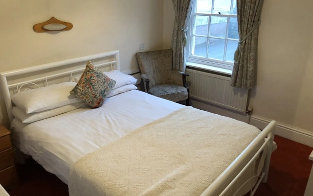 Diamonds Inn Ltd