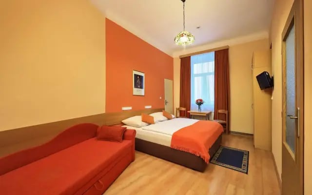 Hotel Golden City Garni