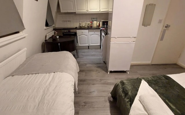 2-bed Apartment Sleeps 7 With Wi-fi