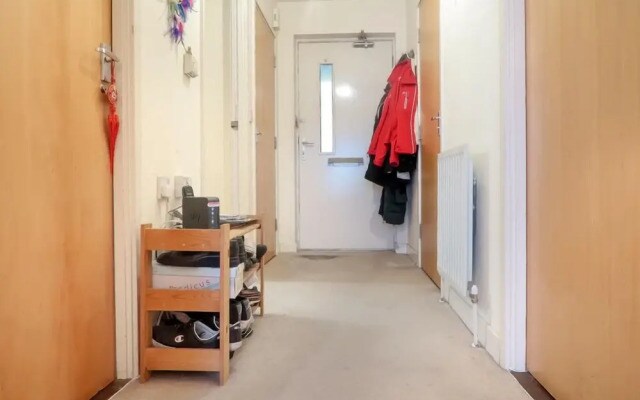 Pioneer Close