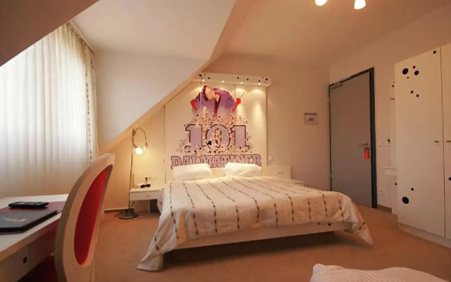 CineHotel Maroni