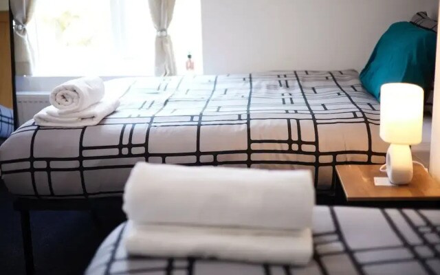 Ol-mumps Cosy 2bd Free Parking & Wifi
