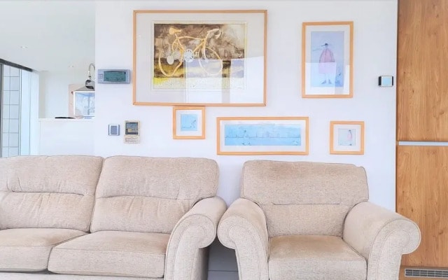 2 Bedroom Penthouse with Parking