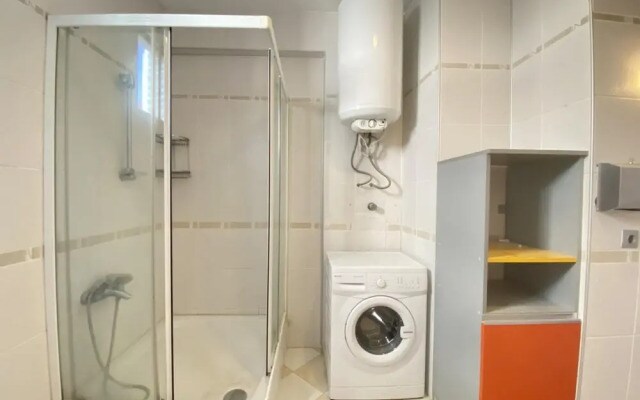 Missafir Sleek Flat With Balcony on Bagdat Street