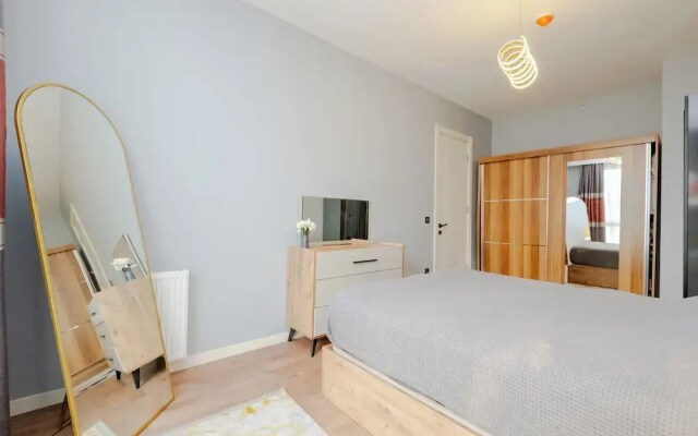 lUX Residence on High Floor 03